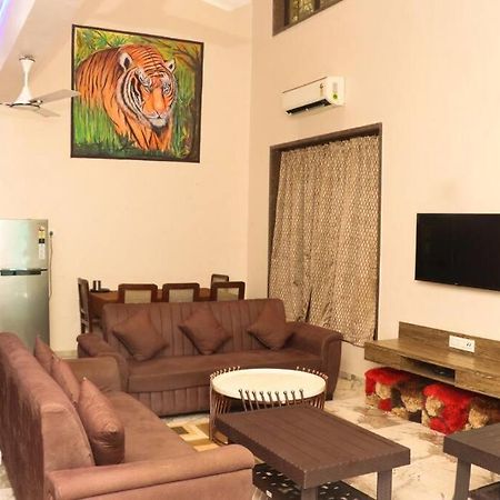 Gk Beach House 5Bhk Pvt Pool Villa Mumbai Bagian luar foto